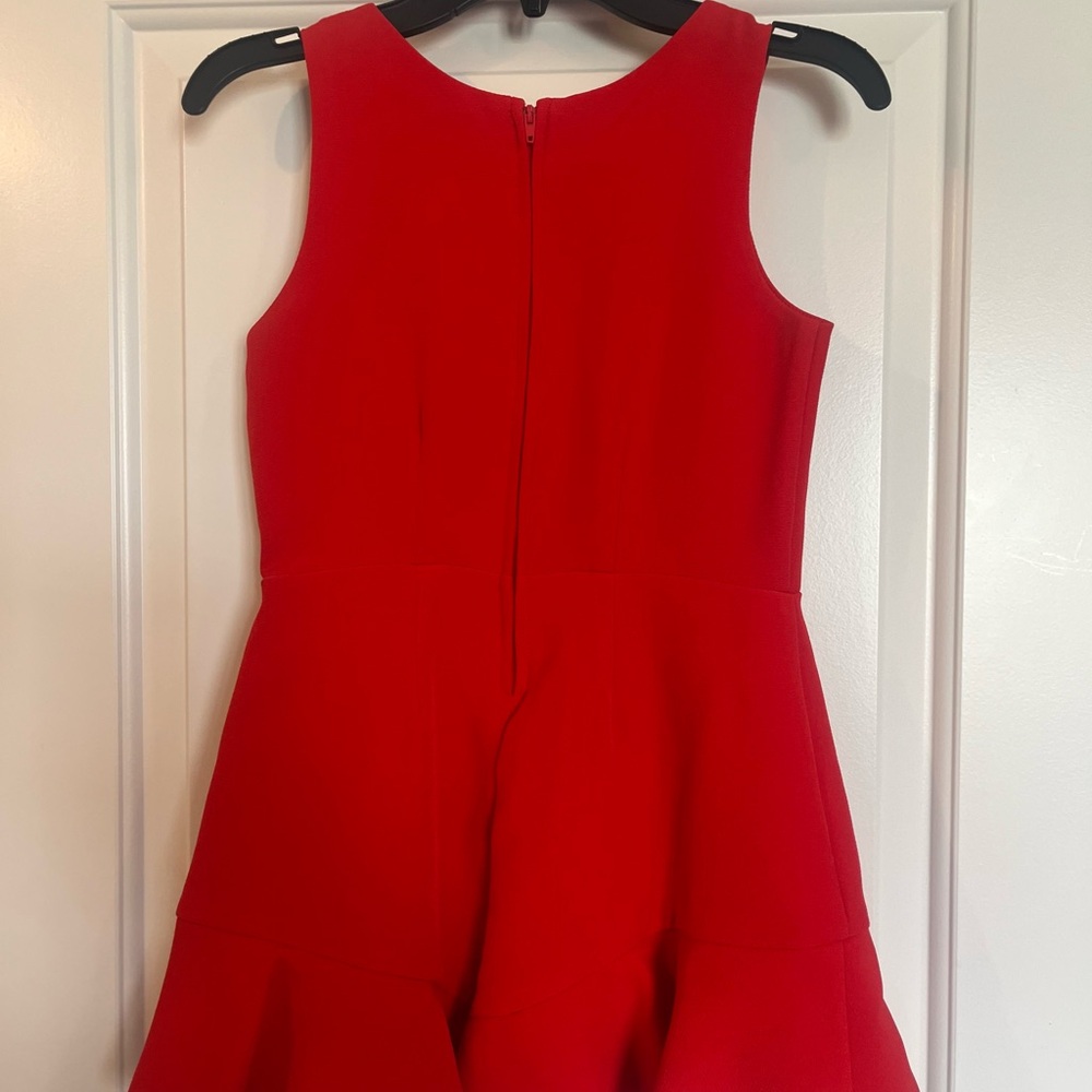Elegant Red Sleeveless Dress